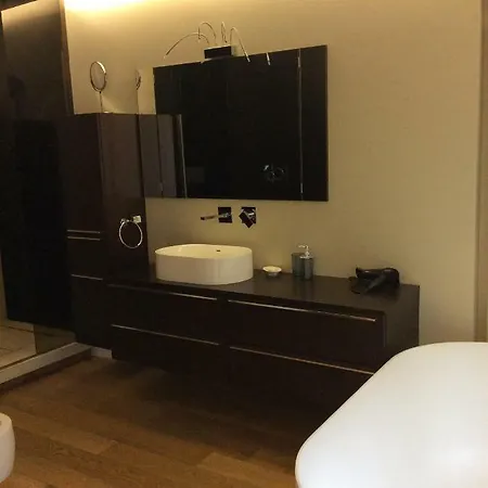 Suite Con Terrazza In Centro Storico Catania Exterior photo